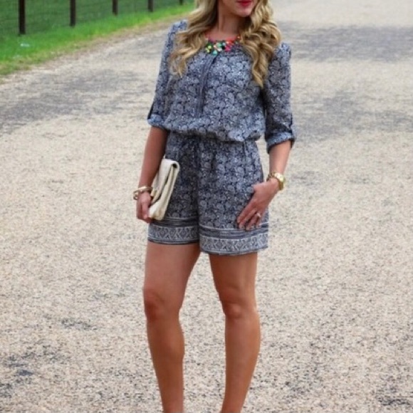 NWOT | Ann Taylor LOFT | Paisley Print Romper - Picture 2 of 8